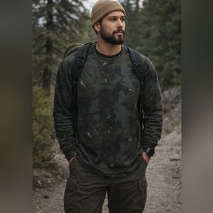 Patagonia Men's Camo Green Long Sleeve Performance Tee | Outdoor Active Hiking